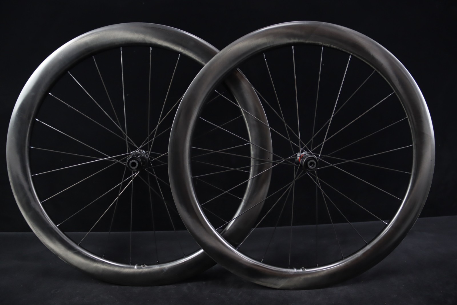 Llanta de carbono ST52 Disc para bicicleta de carretera, 25mm ancho interno, alta velocidad y ligereza — ST Wheels