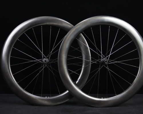 Llanta de carbono ST65 Disc aerodinámico 65mm de perfil para carretera y competición, 23.5mm ancho interno — ST Wheels
